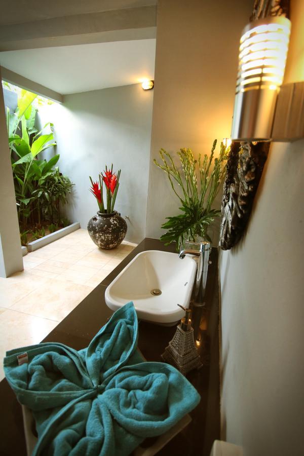 Villa Habibi Uluwatu Buitenkant foto